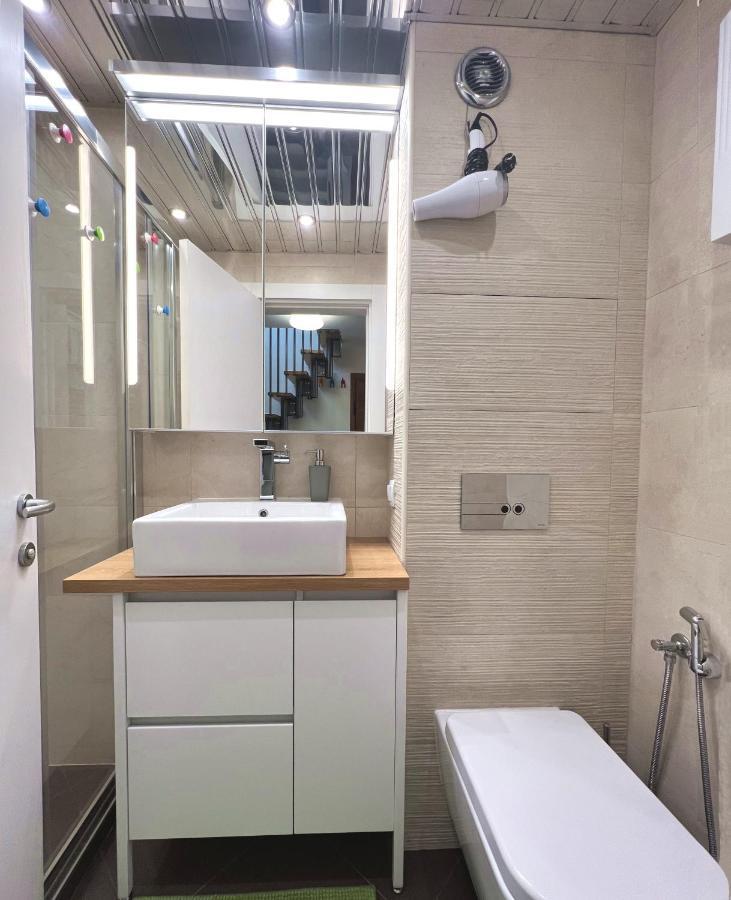 Unique Luxurious Jacuzzi Penthouse Duplex In City Center! 2 Baths! Free Parking! Софія Екстер'єр фото