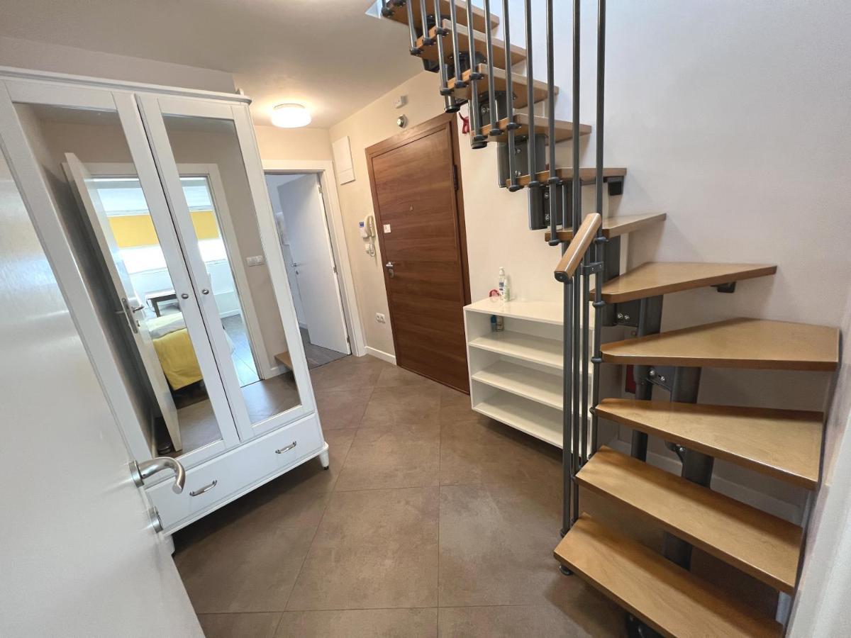 Unique Luxurious Jacuzzi Penthouse Duplex In City Center! 2 Baths! Free Parking! Софія Екстер'єр фото